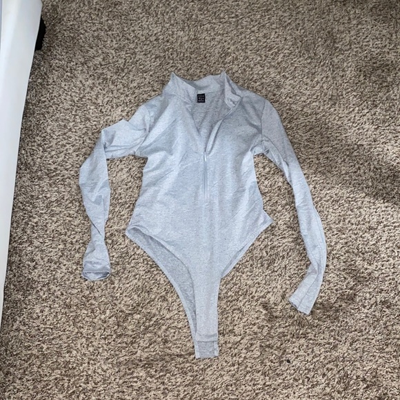 SHEIN Tops - Gray bodysuit